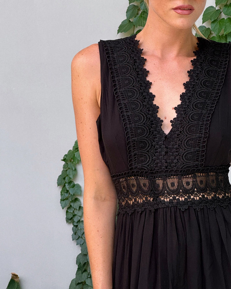 Franziska - Elegantes klassisches Kleid für Damen mit tiefem V-Ausschnitt