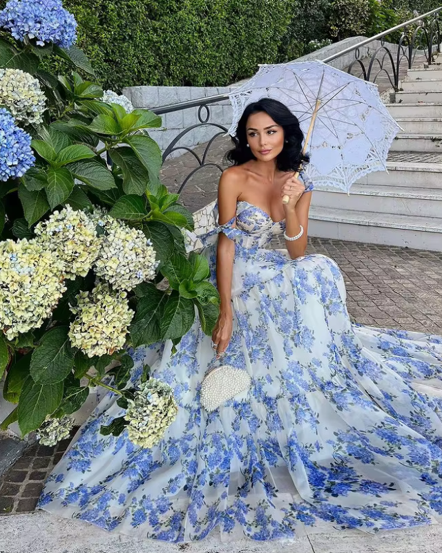 XENIA | Royal Flow