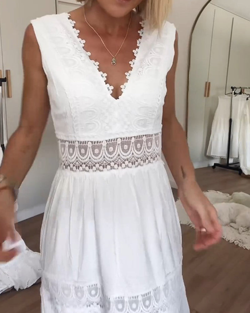 Franziska - Elegantes klassisches Kleid für Damen mit tiefem V-Ausschnitt