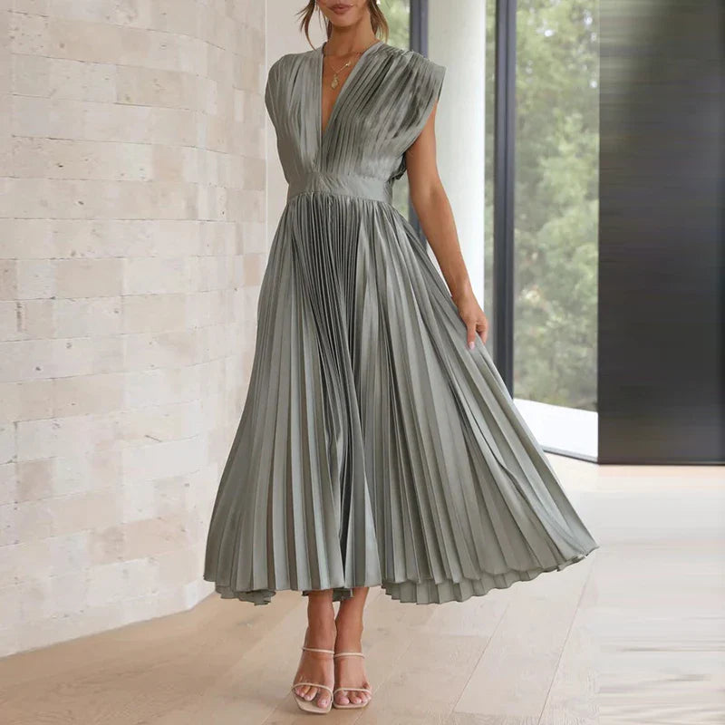 Hedwig - Neues Damenkleid mit Falten, Reißverschluss und ärmellosem Design