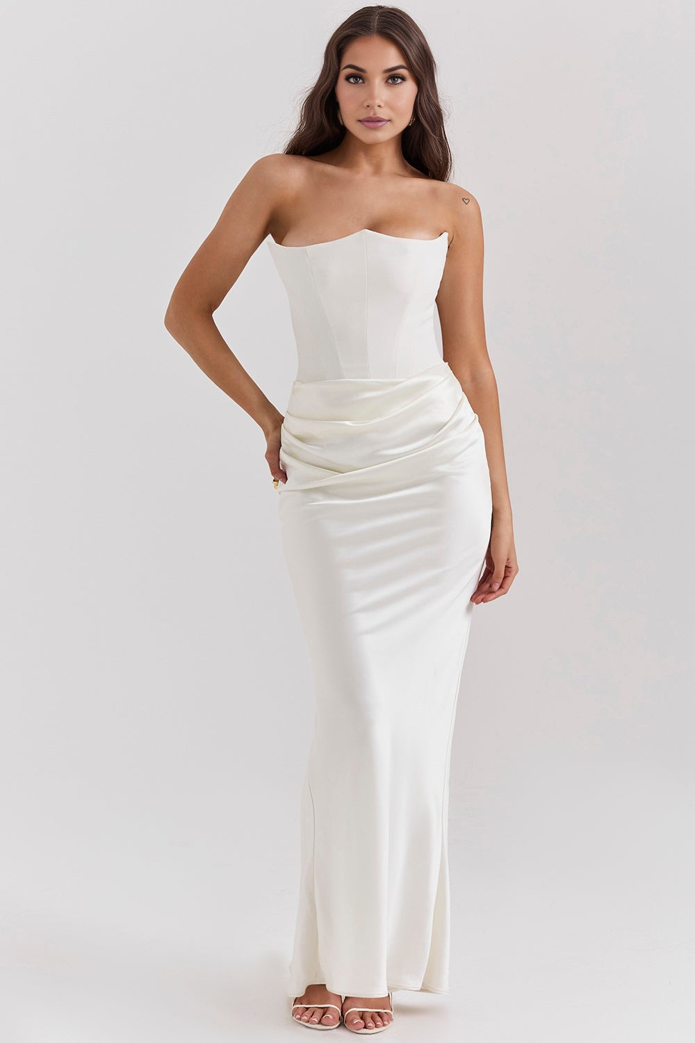 MILA | Kurven Kleid