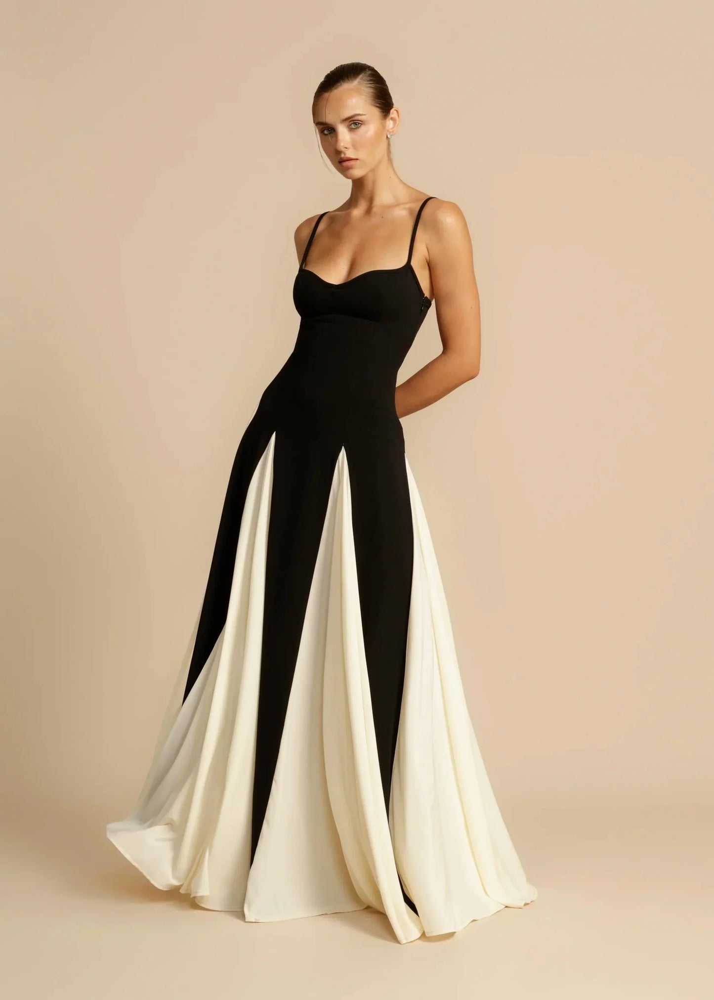 NATALIE | Fließendes Maxikleid
