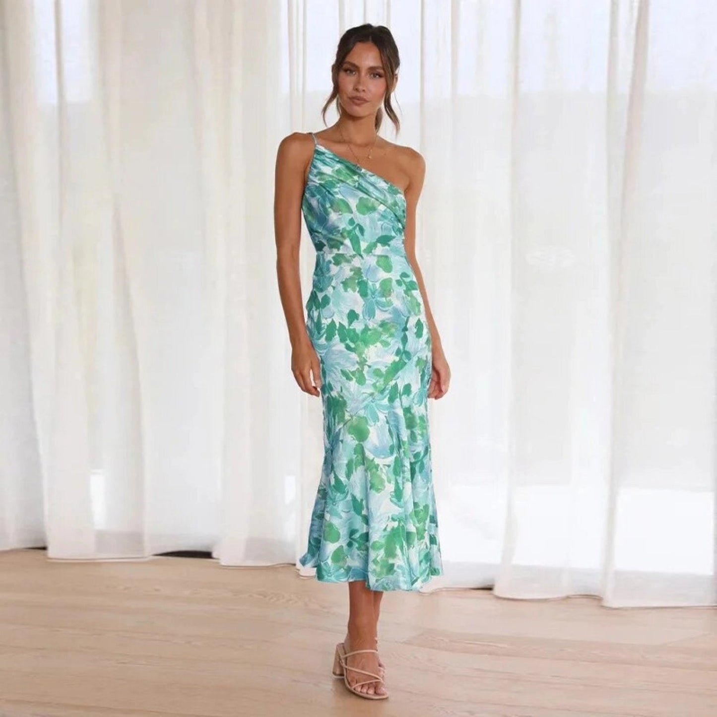 Sienna - Asymmetrisches Maxikleid mit floralem Muster für Damen