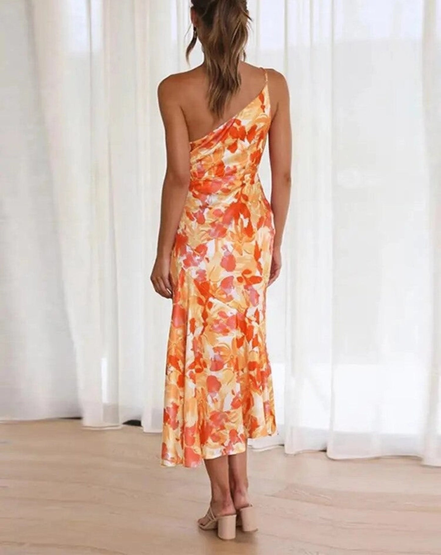 Sienna - Asymmetrisches Maxikleid mit floralem Muster für Damen